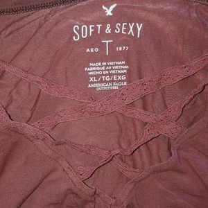 American Eagle t shirt